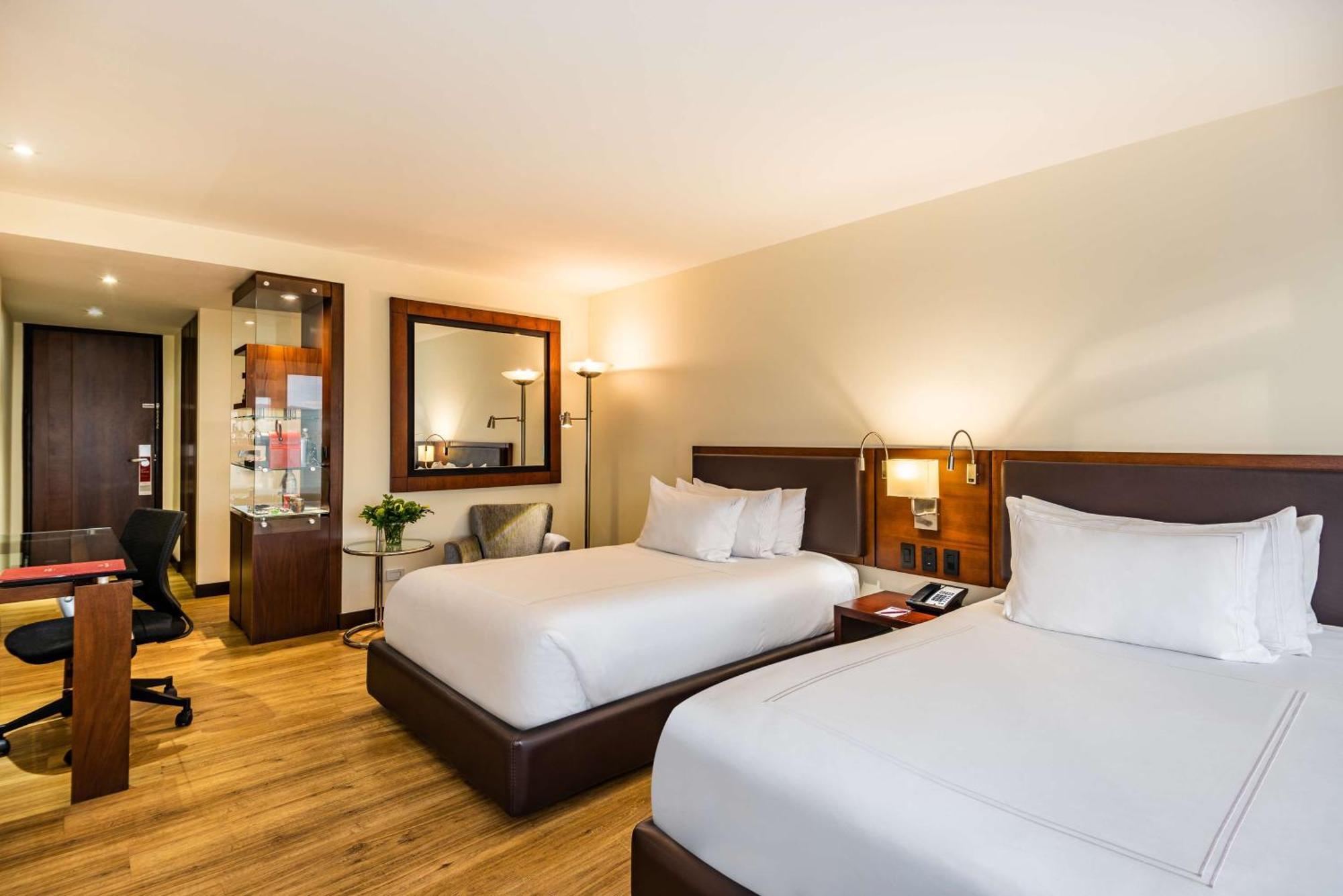 Nh Collection Bogota Wtc Royal Hotel Ngoại thất bức ảnh